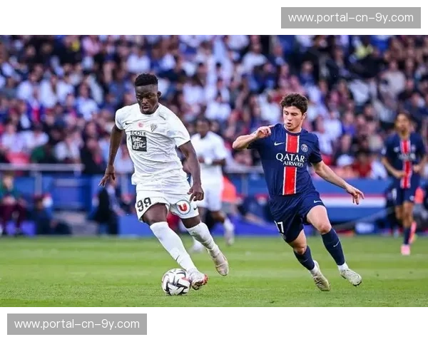 巴黎FCvs马赛补时阶段：伊兰点球绝平引爆主场